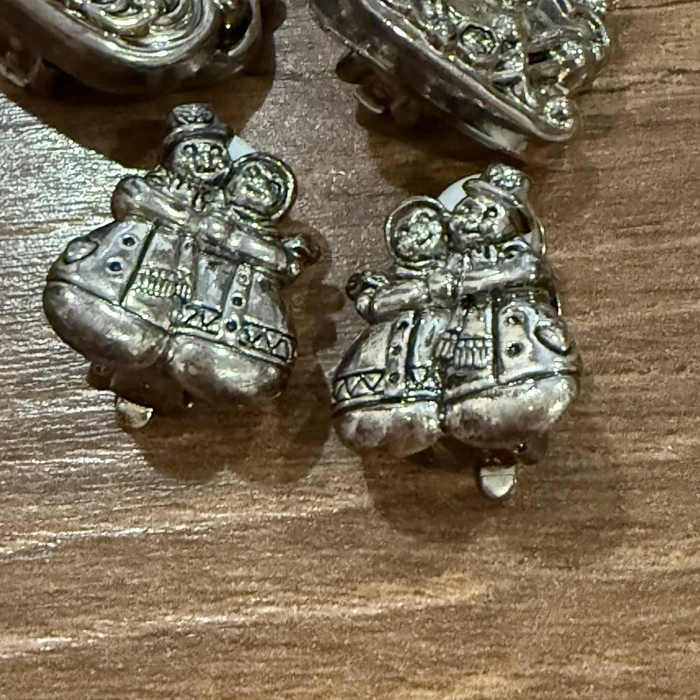 Christmas Costume Jewelry Vintage Silver Snowman Sleigh Clip‎ On Earrings X2